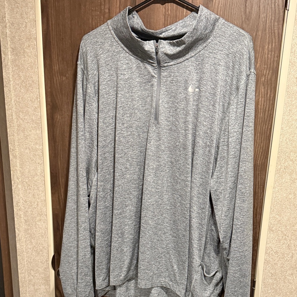 Nike Women’s Grey Quarter-Zip Long Sleeve Top